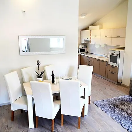 Lejlighed Leona Pula